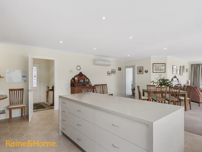 507 Village Drive, Kingston TAS 7050