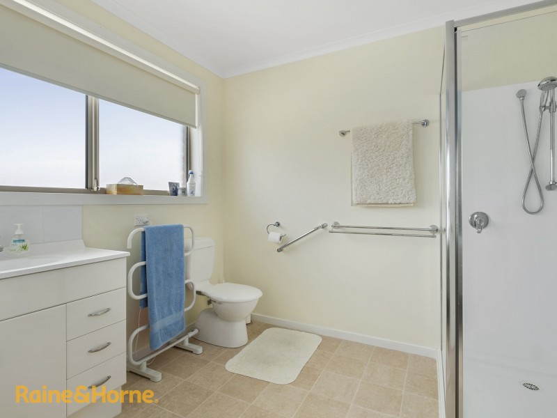 507 Village Drive, Kingston TAS 7050