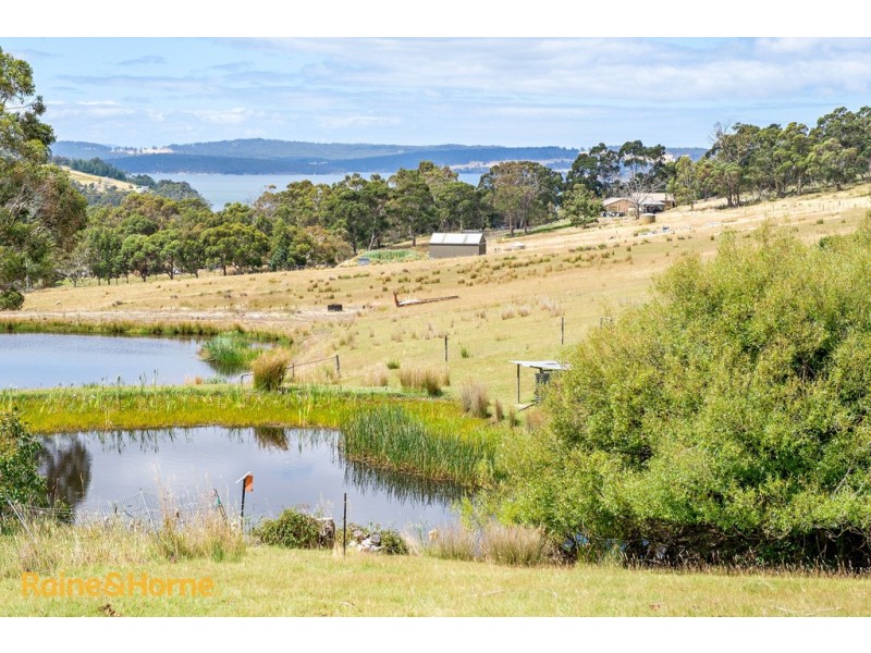 125 Saddle Road, Kettering TAS 7155