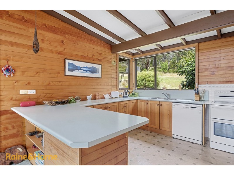 125 Saddle Road, Kettering TAS 7155