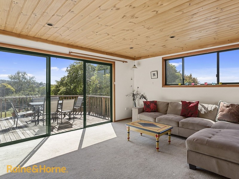 27 Garnett Street, Blackmans Bay TAS 7052