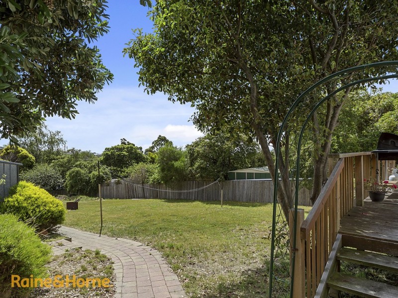 27 Garnett Street, Blackmans Bay TAS 7052