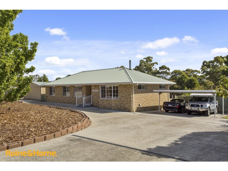 40 Burwood Drive, Blackmans Bay TAS 7052