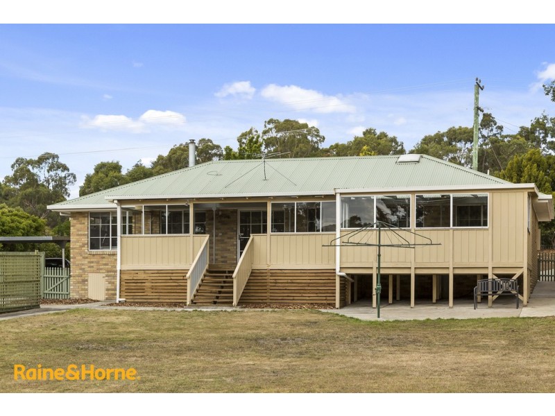 40 Burwood Drive, Blackmans Bay TAS 7052