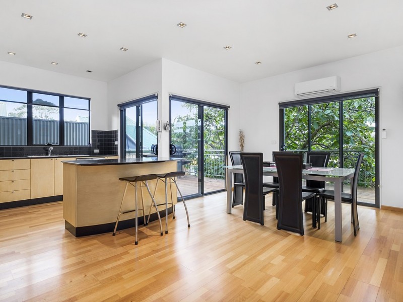 25 Windsor Street, Kingston Beach TAS 7050