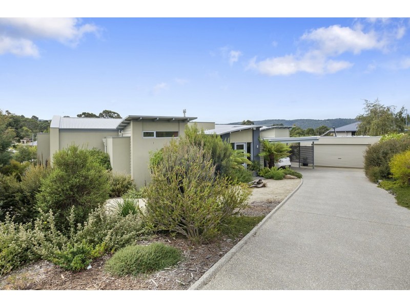 3 Greenhill Drive, Kingston TAS 7050