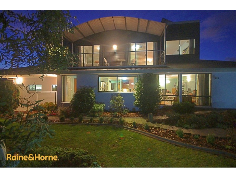 12 Adelong Drive, Kingston TAS 7050