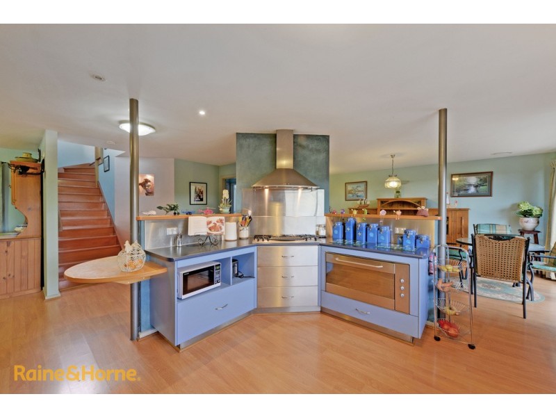 12 Adelong Drive, Kingston TAS 7050