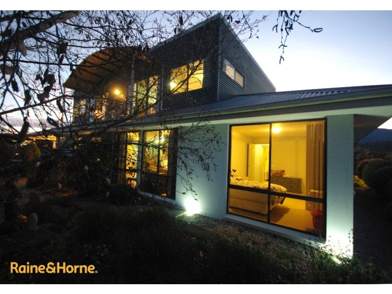 12 Adelong Drive, Kingston TAS 7050