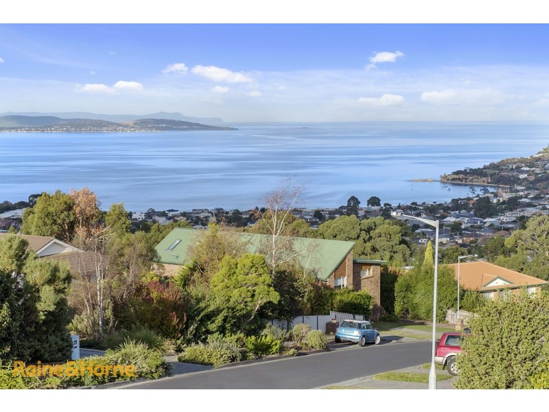 10 Timbertop Drive, Blackmans Bay TAS 7052