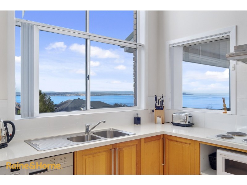 10 Timbertop Drive, Blackmans Bay TAS 7052