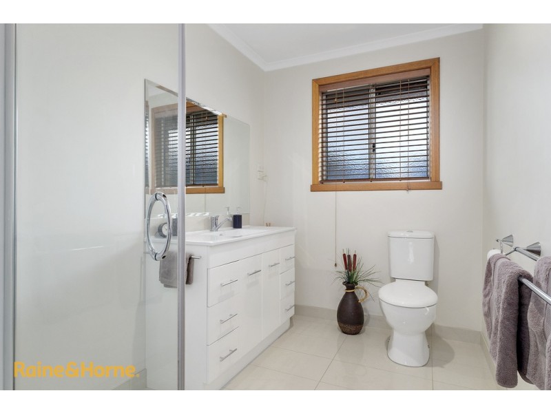 10 Timbertop Drive, Blackmans Bay TAS 7052