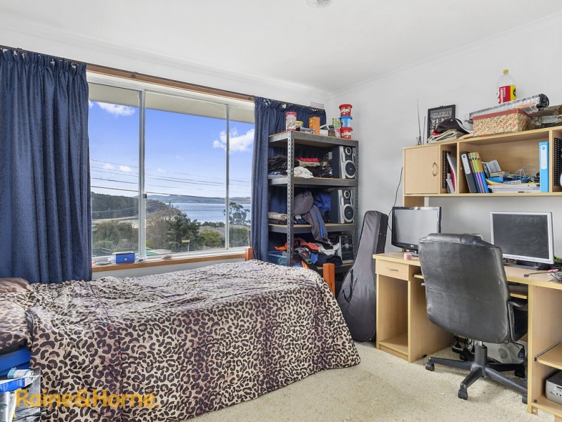 4 Kunama Drive, Kingston Beach TAS 7050