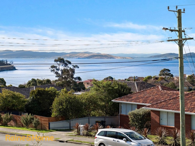 4 Kunama Drive, Kingston Beach TAS 7050