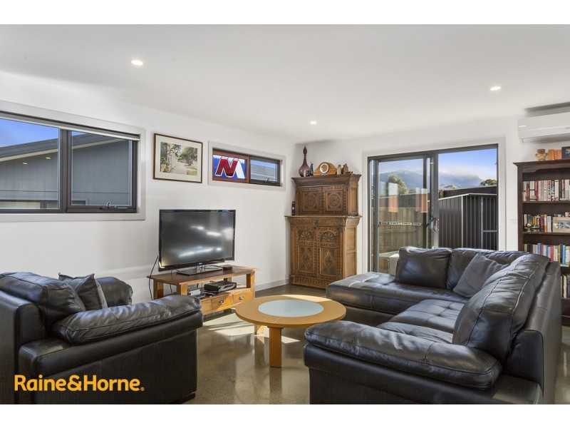 1/358 Redwood Road, Kingston TAS 7050