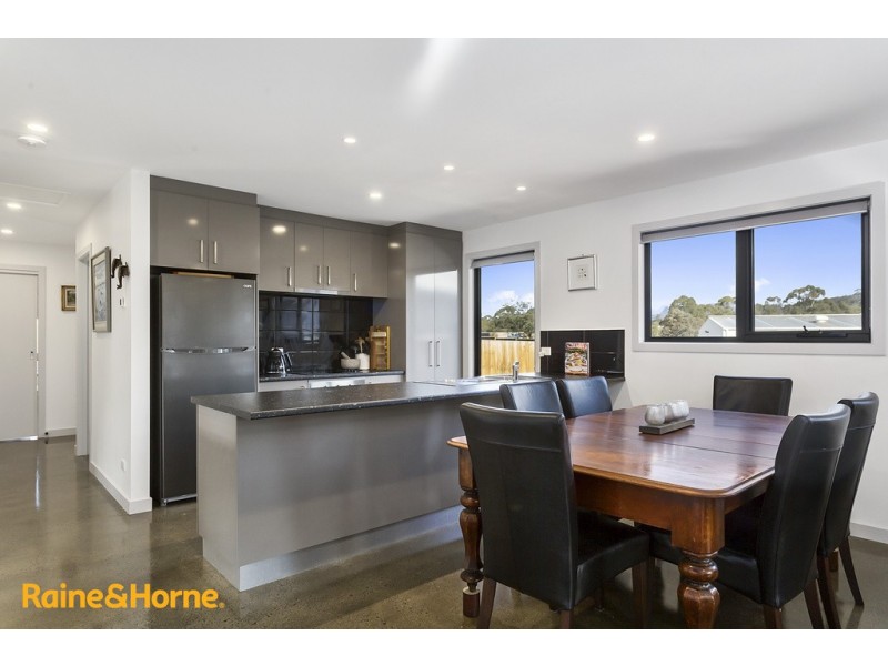 1/358 Redwood Road, Kingston TAS 7050