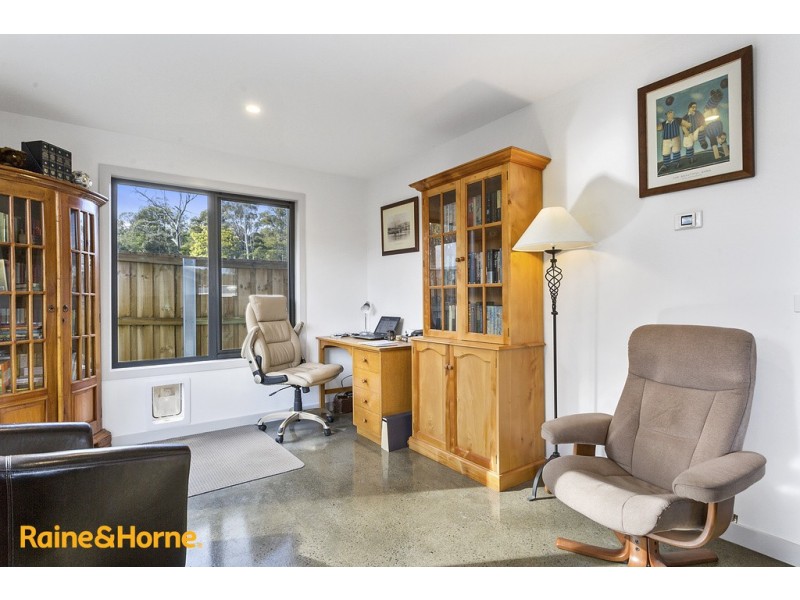 1/358 Redwood Road, Kingston TAS 7050