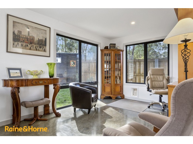 1/358 Redwood Road, Kingston TAS 7050