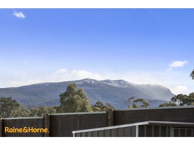 1/358 Redwood Road, Kingston TAS 7050