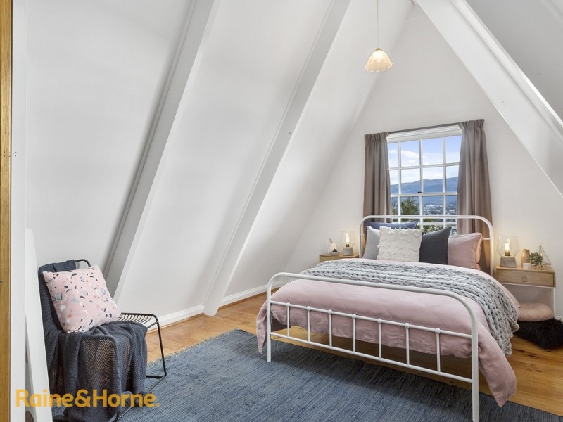 56 Auburn Road, Kingston Beach TAS 7050