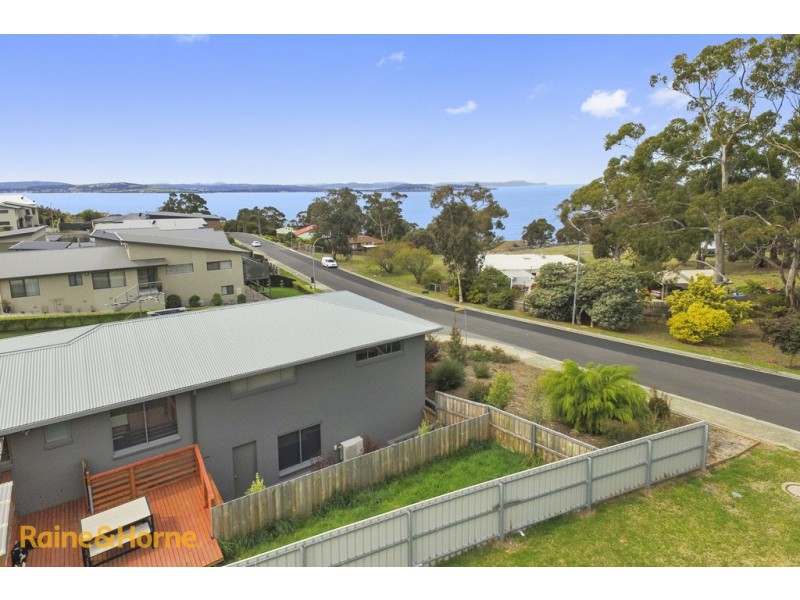 74 Tinderbox Road, Blackmans Bay TAS 7052