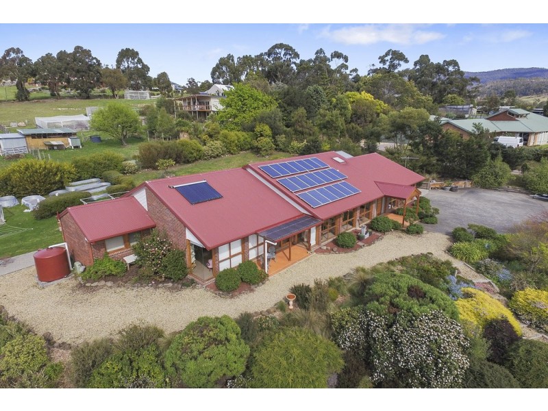 12 Englefield Drive, Margate TAS 7054