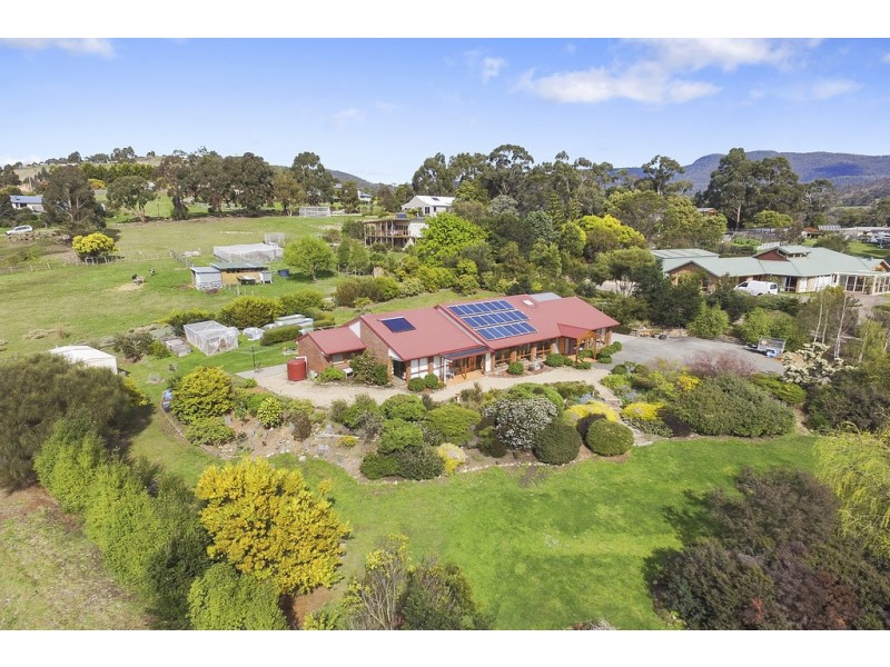 12 Englefield Drive, Margate TAS 7054