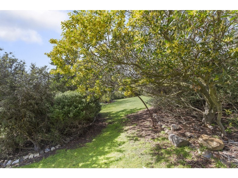 12 Englefield Drive, Margate TAS 7054