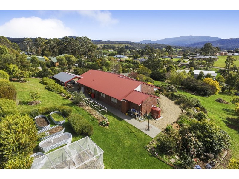 12 Englefield Drive, Margate TAS 7054