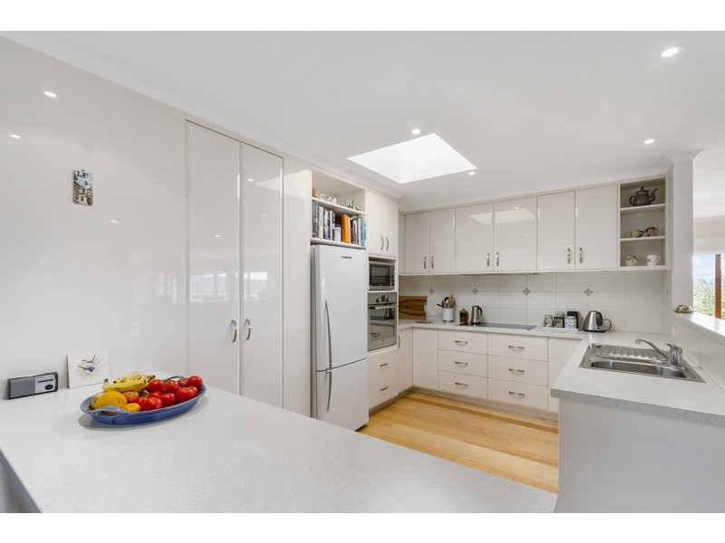 12 Englefield Drive, Margate TAS 7054