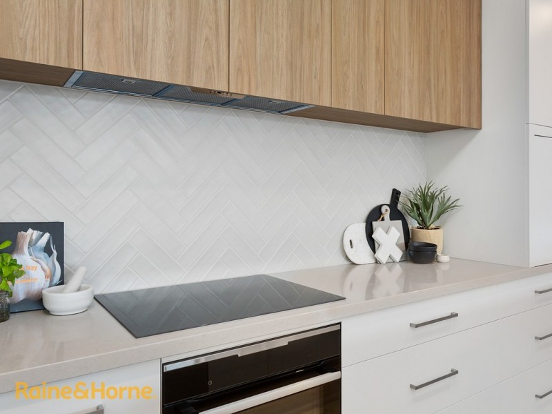 2/43 Suncoast Drive, Blackmans Bay TAS 7052