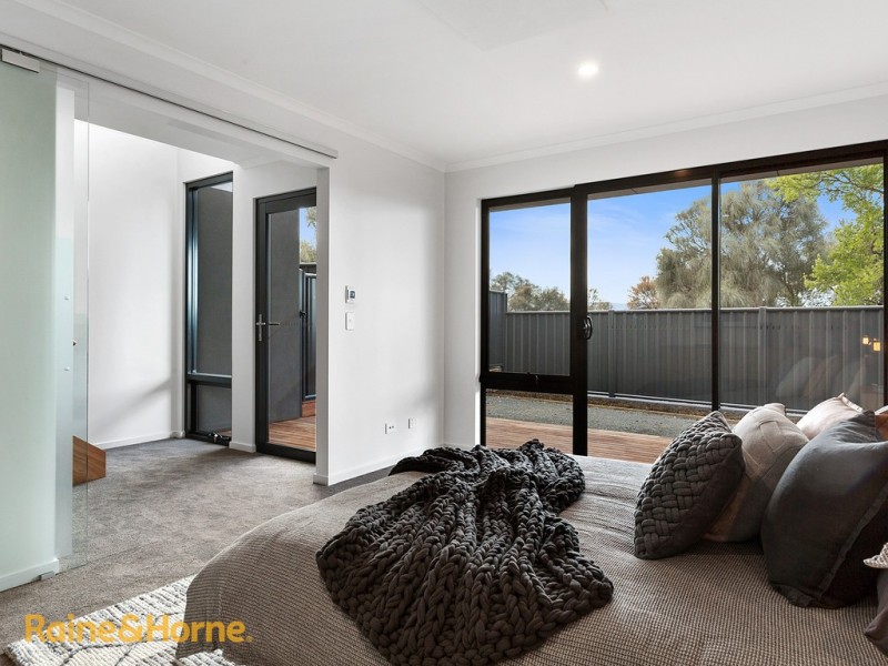 2/43 Suncoast Drive, Blackmans Bay TAS 7052