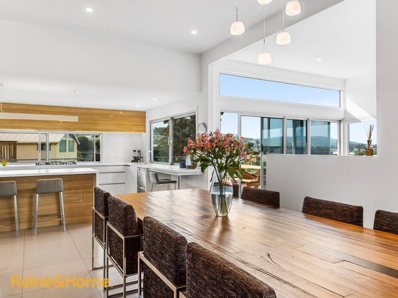 9 Thornton Close, Blackmans Bay TAS 7052