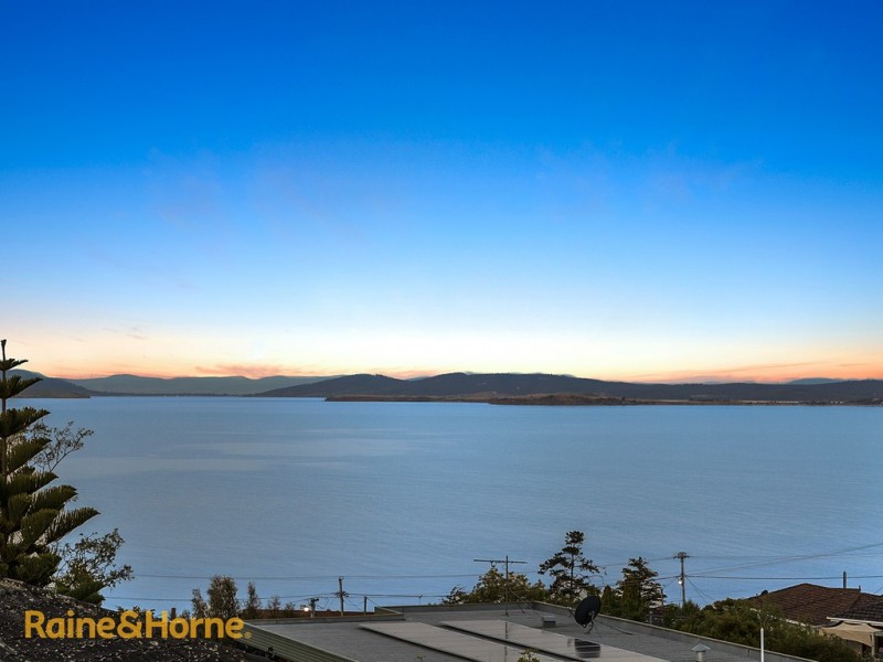 9 Thornton Close, Blackmans Bay TAS 7052
