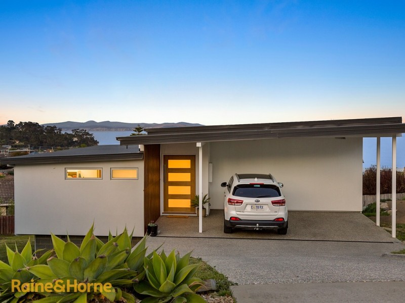 9 Thornton Close, Blackmans Bay TAS 7052