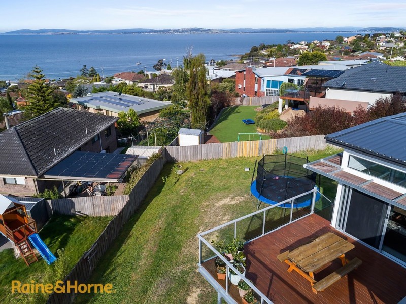 9 Thornton Close, Blackmans Bay TAS 7052