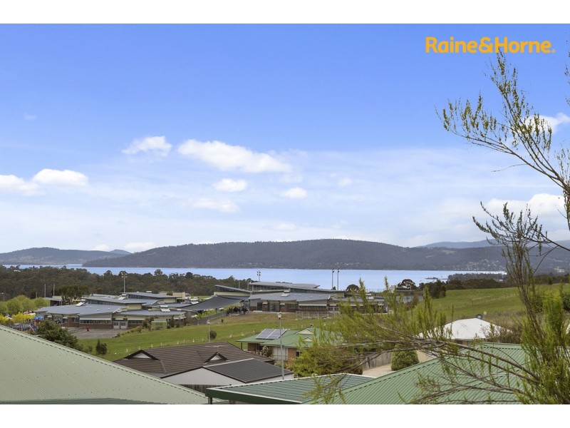 34 Mariner Circle, Huntingfield TAS 7055