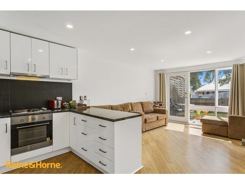 4/30 Maranoa Road, Kingston TAS 7050