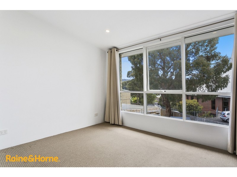 4/30 Maranoa Road, Kingston TAS 7050