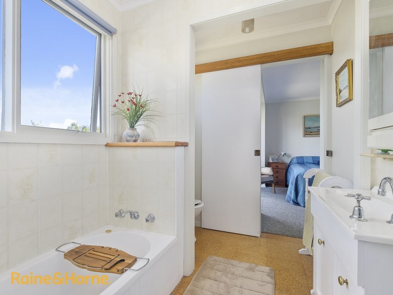 106 Tinderbox Road, Blackmans Bay TAS 7052