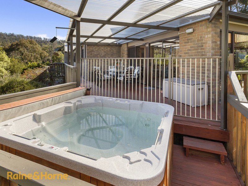 106 Tinderbox Road, Blackmans Bay TAS 7052