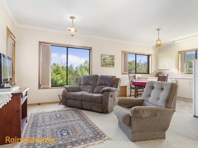 106 Tinderbox Road, Blackmans Bay TAS 7052