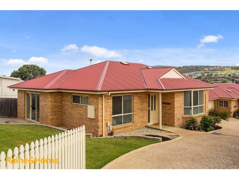 4/4 Home Avenue, Blackmans Bay TAS 7052