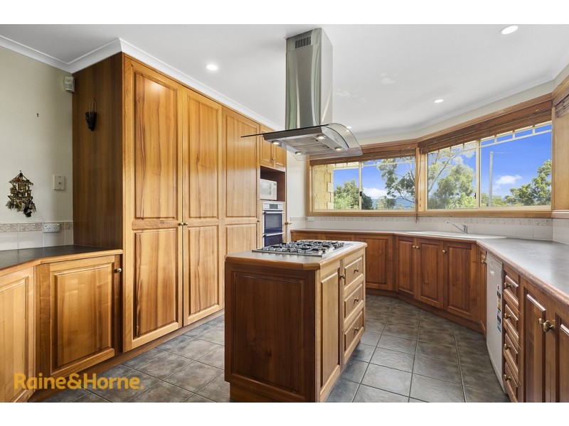 62 Lady Penrhyn Drive, Blackmans Bay TAS 7052