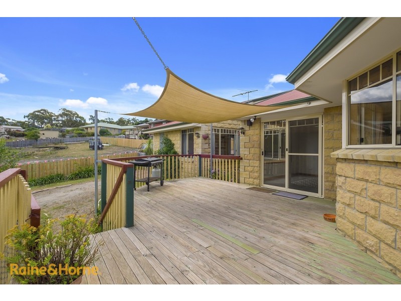 62 Lady Penrhyn Drive, Blackmans Bay TAS 7052