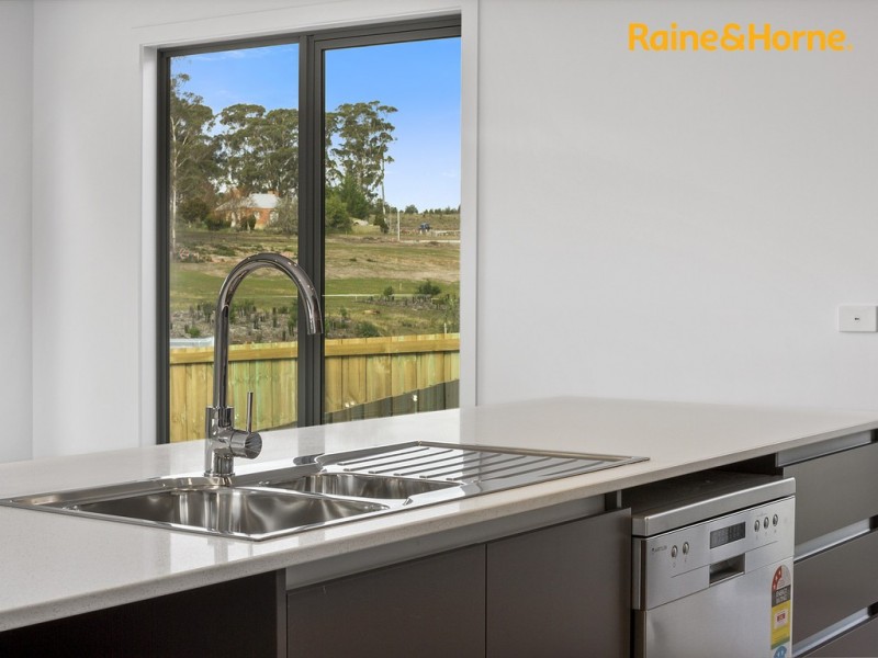 88 Apolline Drive, Kingston TAS 7050