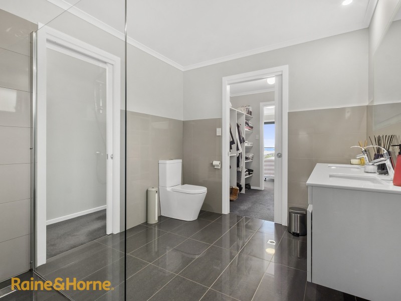 68 Tinderbox Road, Blackmans Bay TAS 7052