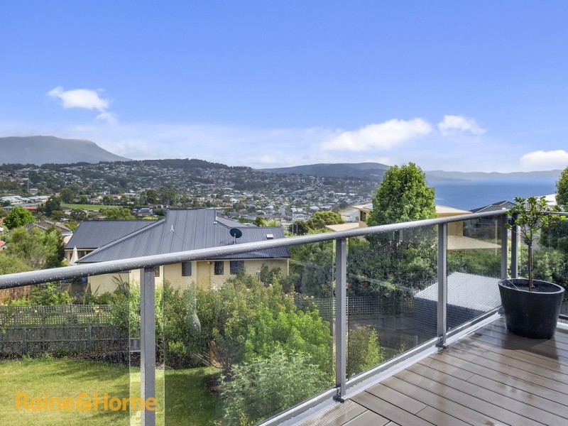68 Tinderbox Road, Blackmans Bay TAS 7052