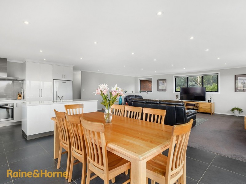 68 Tinderbox Road, Blackmans Bay TAS 7052