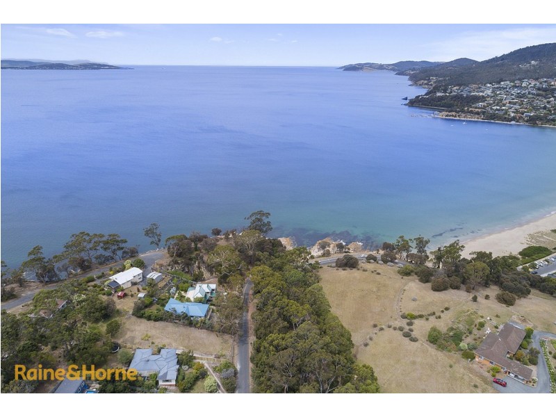 55 Blowhole Road, Blackmans Bay TAS 7052